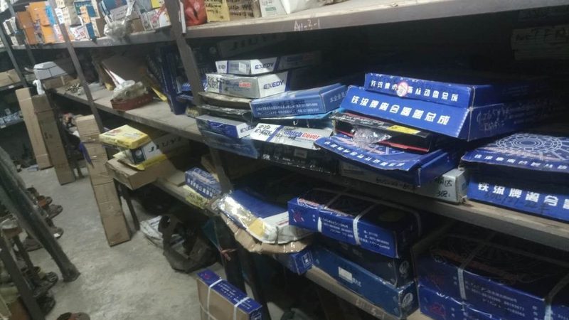 轿车底盘加强件安装流程解析：安全升级的必经之路